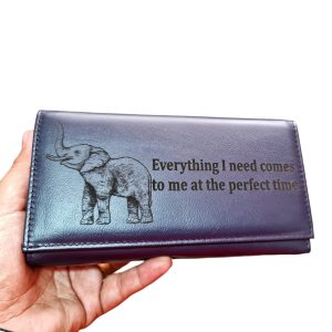 Portofel Personalizat 'Everything i need' Portofel Personalizat 'Everything i need'