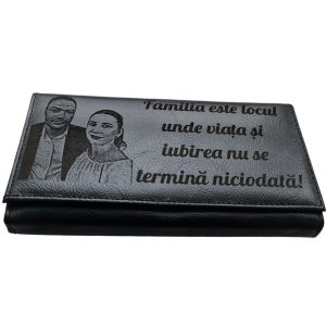 Portofel Personalizat Familia este locul unde viata' Portofel Personalizat Familia este locul unde viata'