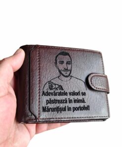 portofel maro cu capsa se pastreaza in inima