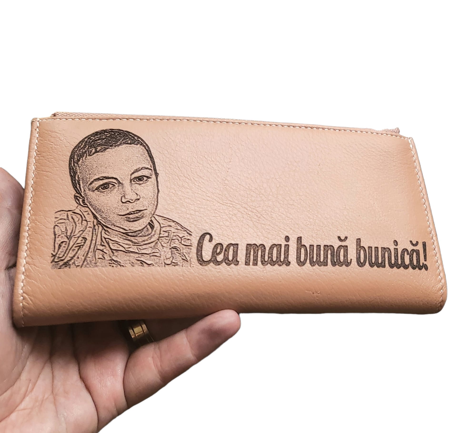 Portofel dama personalizat piele naturala cream.Cea mai buna bunica!
