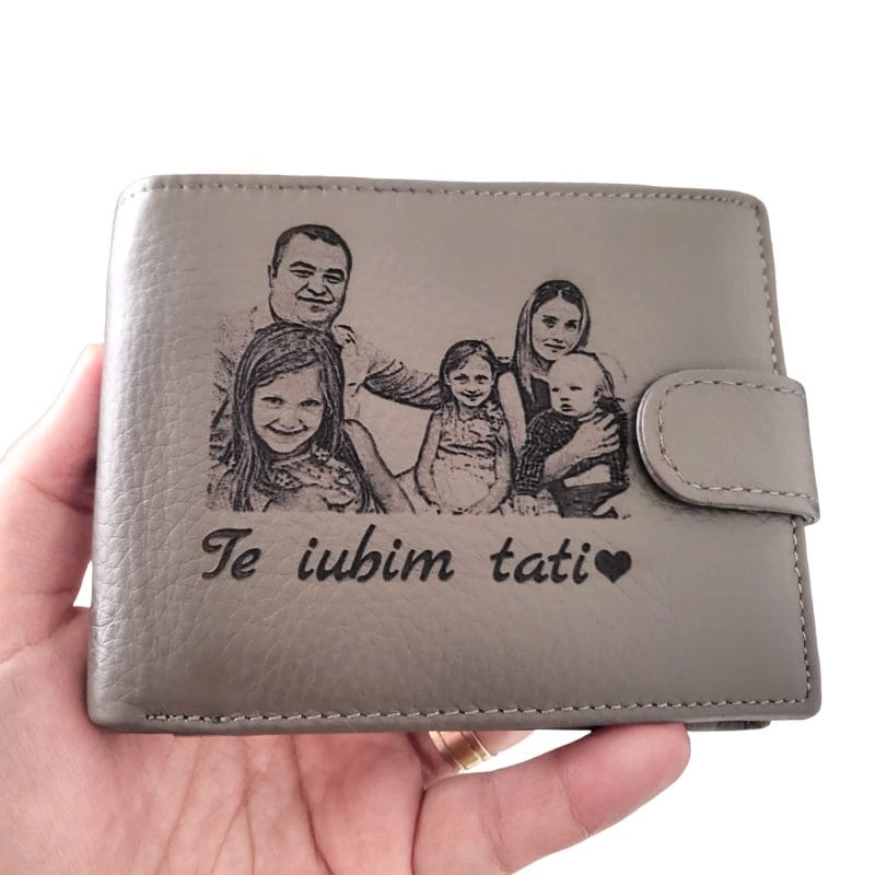 portofel gri cu capsa piele naturala Te iubim tati
