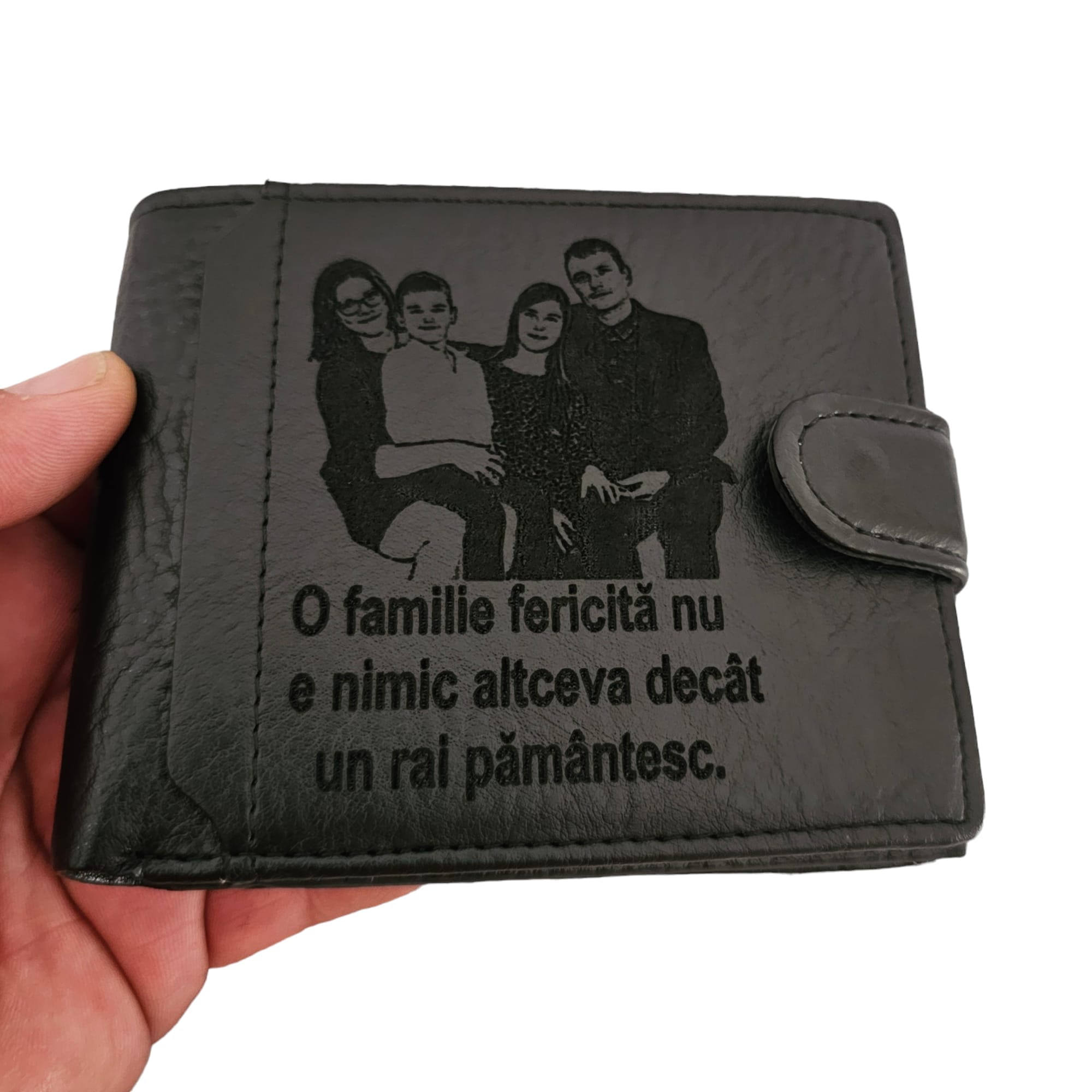 portofel personalizat cu text si poza negru cu capsa O familie fericita