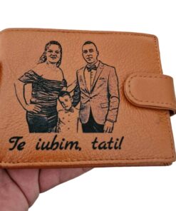 portofel maro coniac cu capsa Te iubim tati2