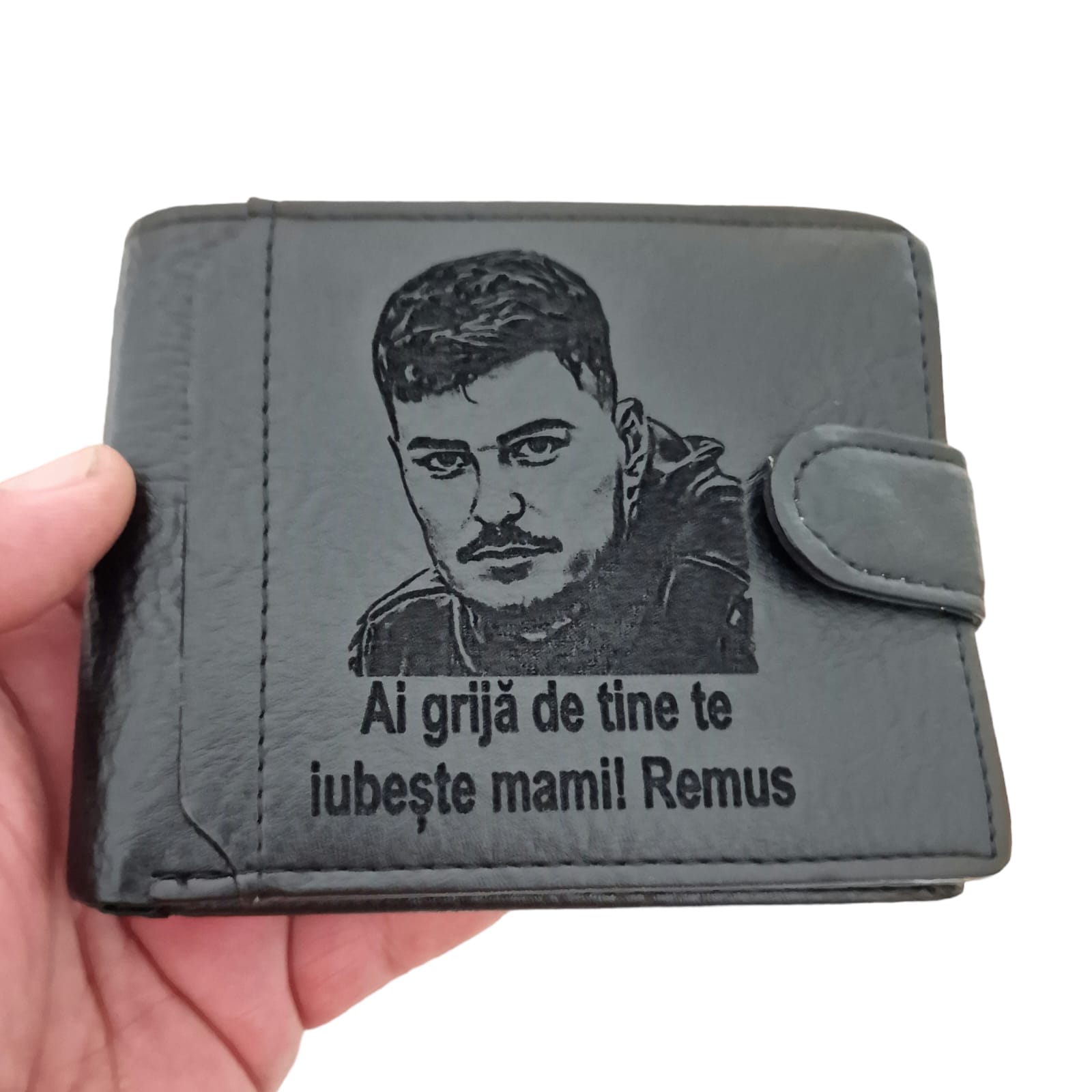 portofel negru cu capsa Ai grija de tine te iubeste mami